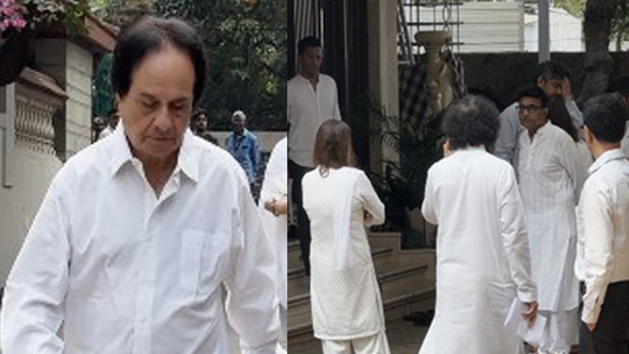 Pankaj Udhas Funeral: Elder Brother Manhar Udhas Tribute देने पहुंचे घर, Family Antim Sanskar में..