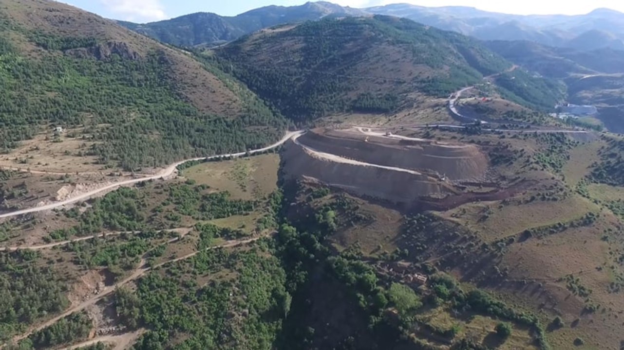 Nakil hafriyatla oluşan dağda 'doğal afet' korkusu