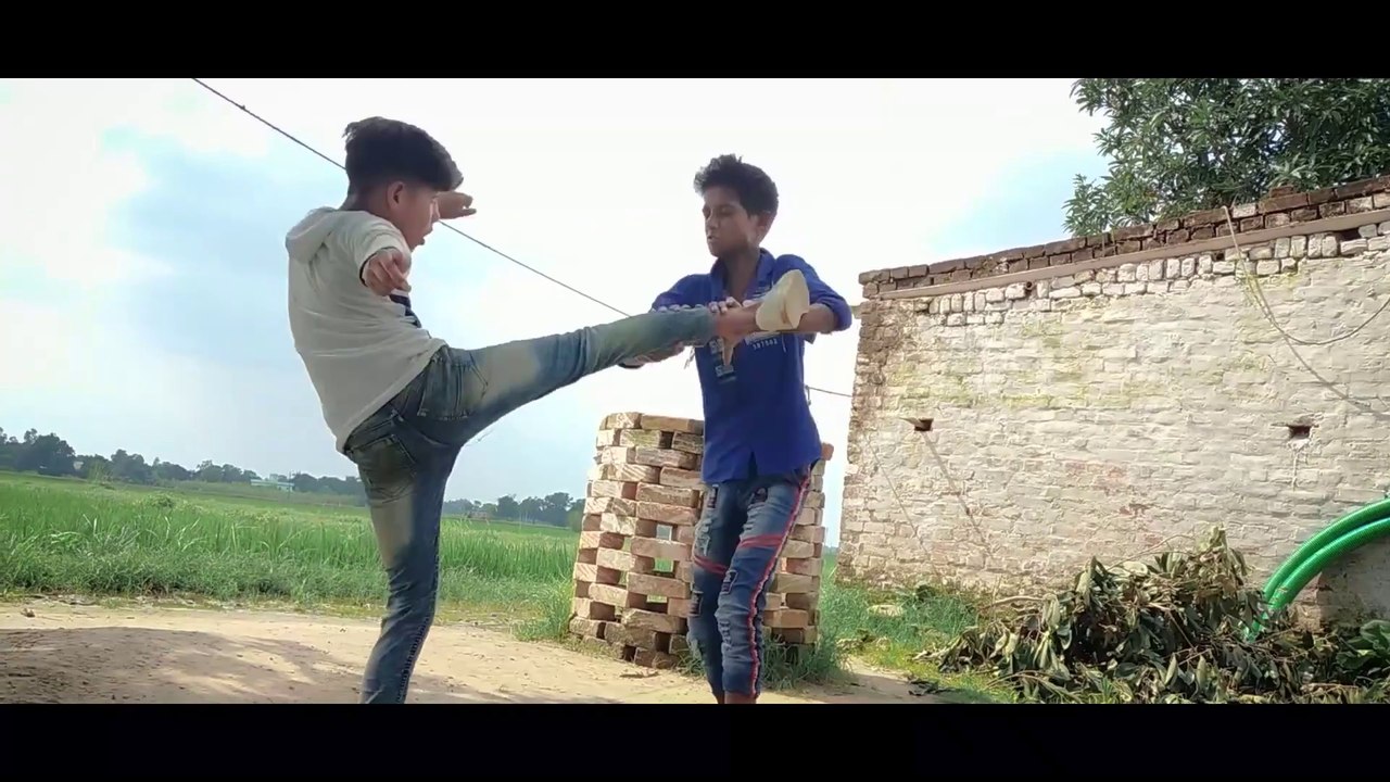 BAAGHI fight scene spoof |UP 52 COMEDY | Ayush raj dancer