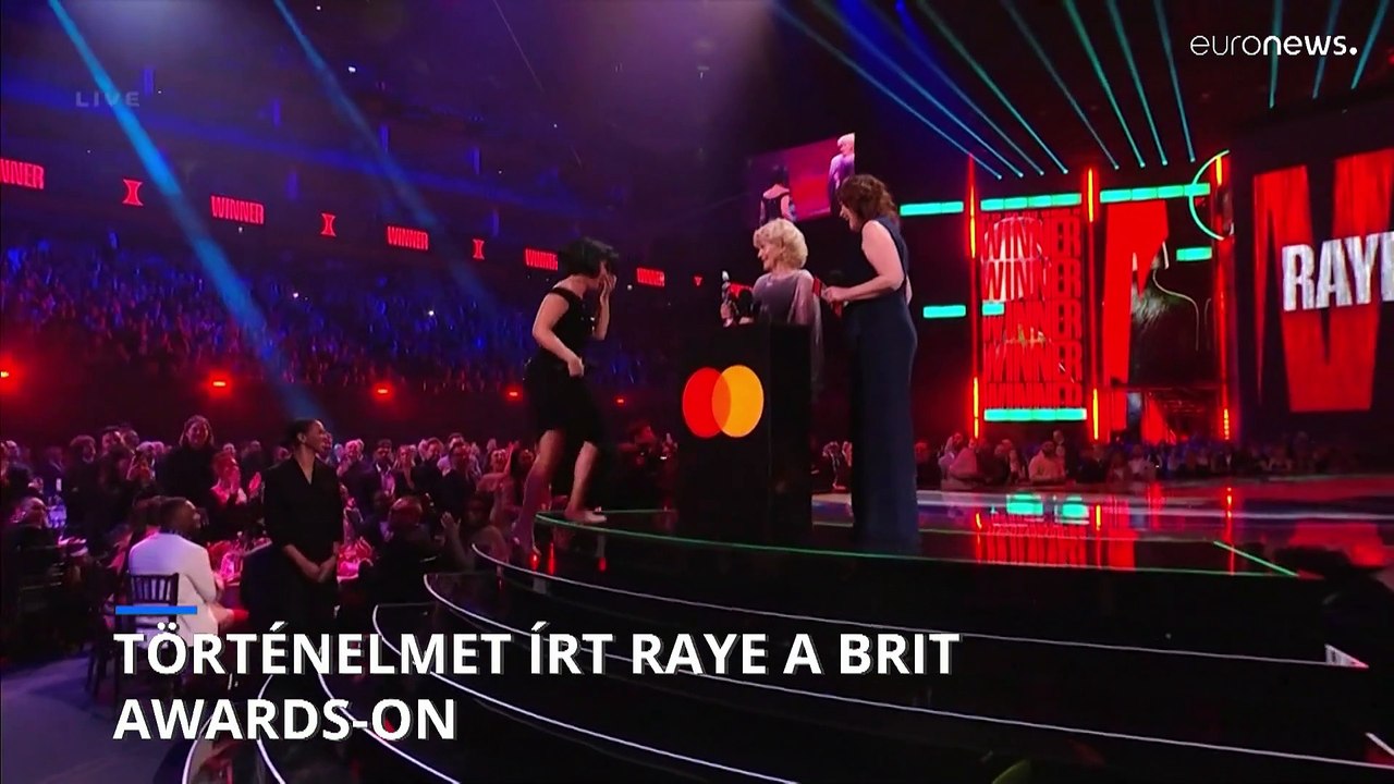 Történelmet írt Raye a Brit Awards díjátadón