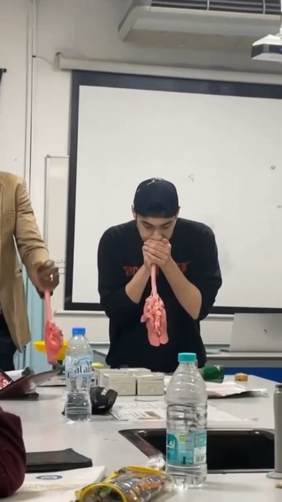 Les danges de souffler dans un poumon