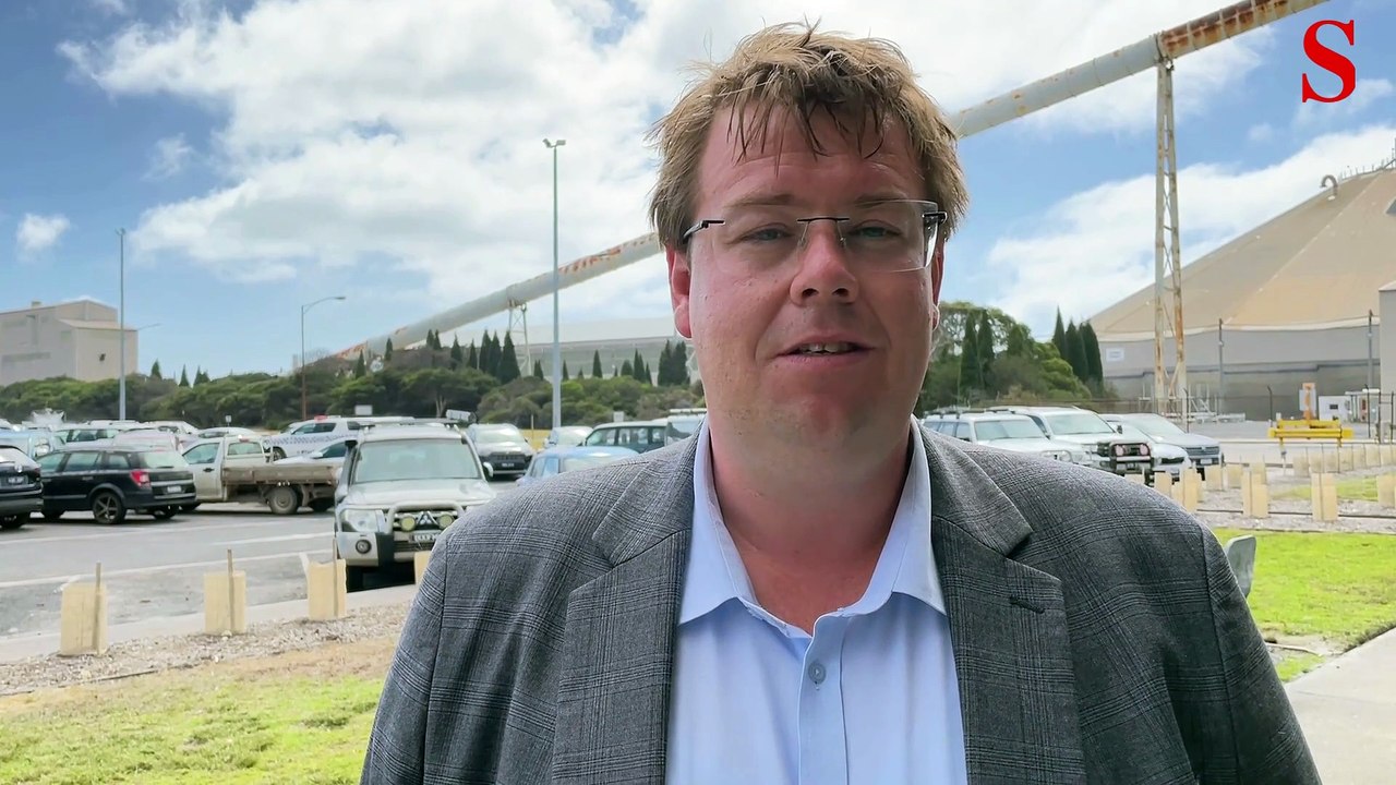 Warrnambool mayor gives update on south-west wind zone