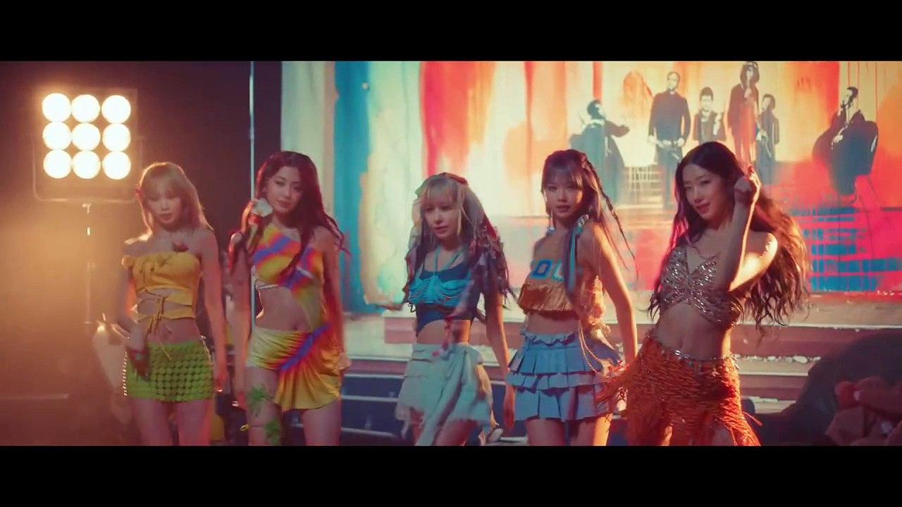 LE SSERAFIM (르세라핌) 'Smart' OFFICIAL MV ​