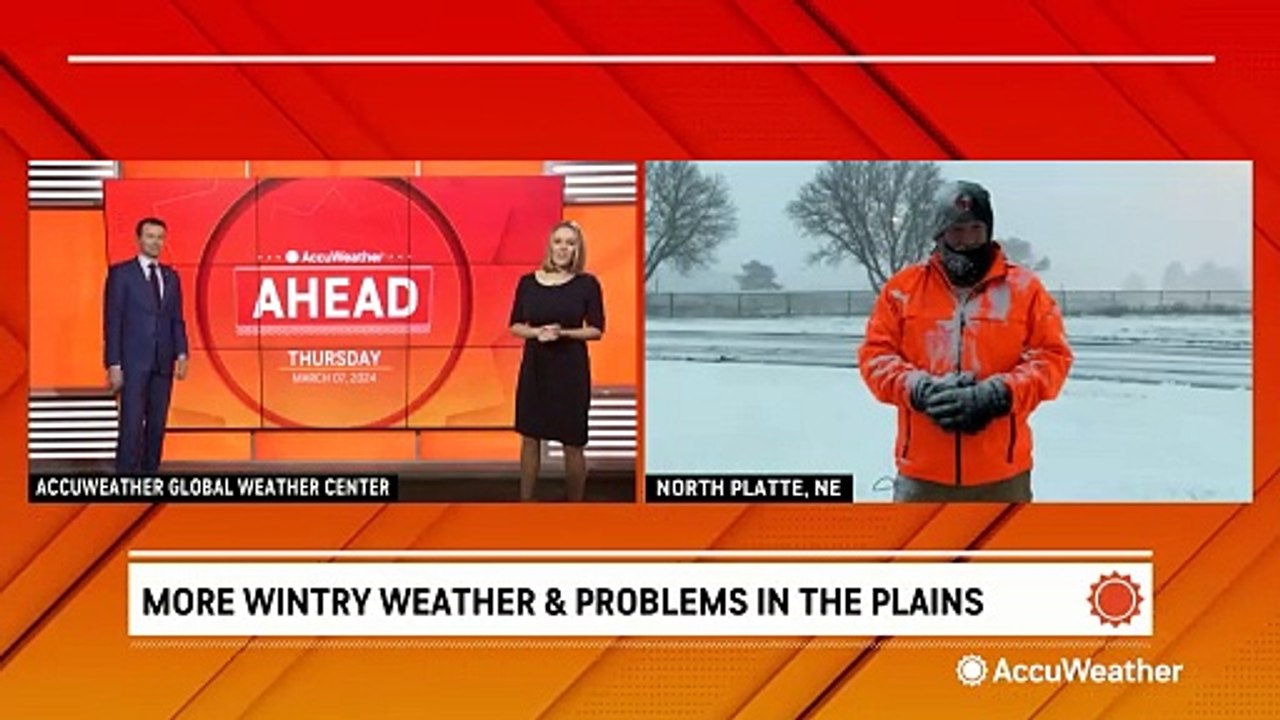 Heavy snowfall causes crashes and problems in the Plains