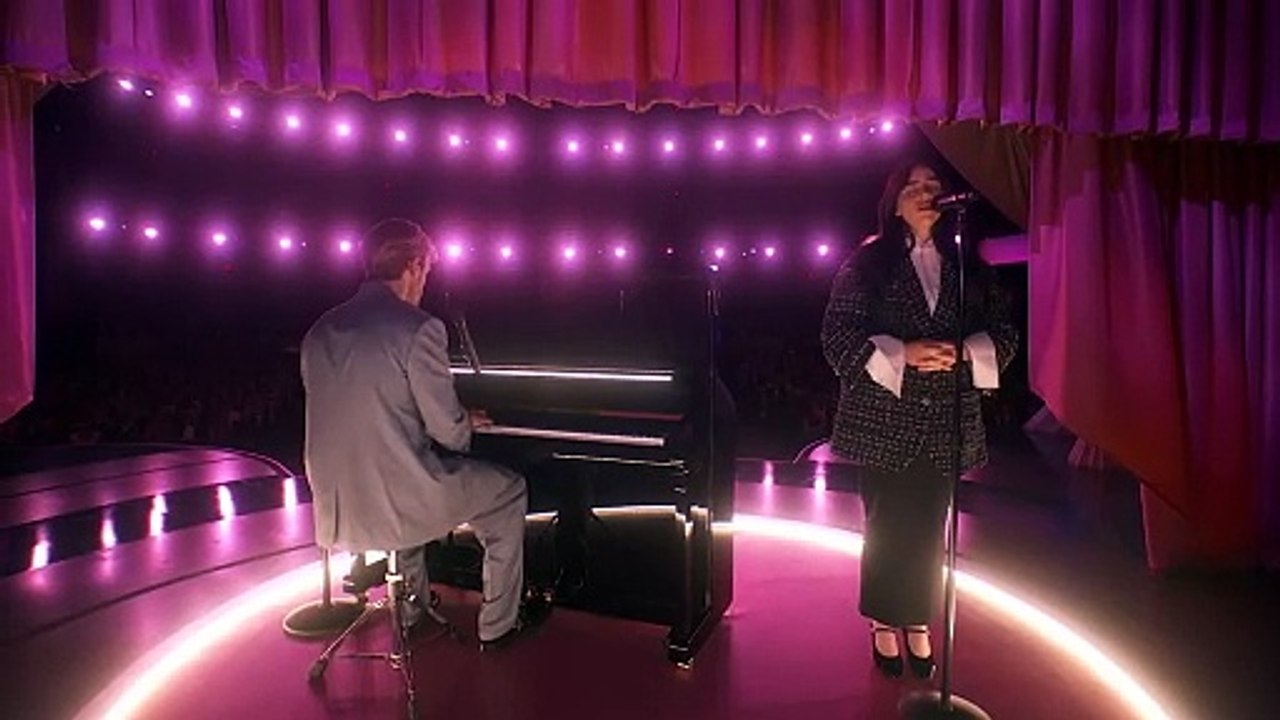 Billie Eilish chante "What Was I Made For" aux Oscars 2024