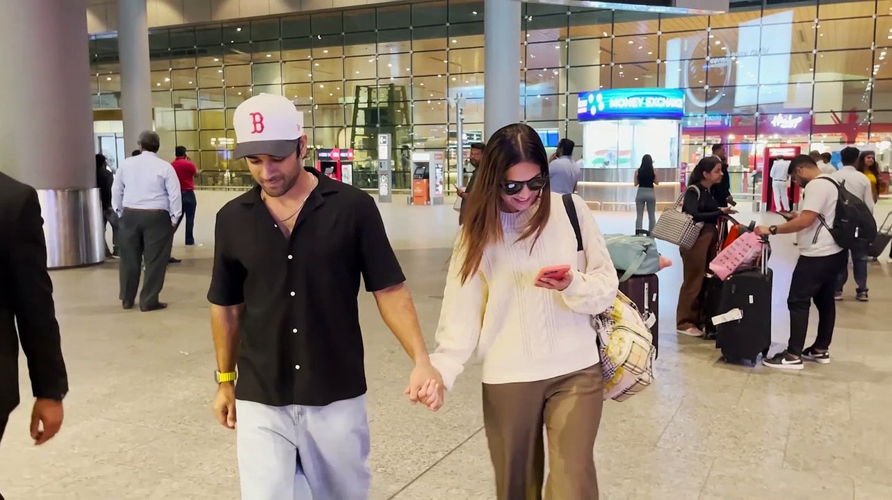 Kriti Kharbanda and Pulkit Samrat jett off to Delhi, Couple will soon tie the knot!