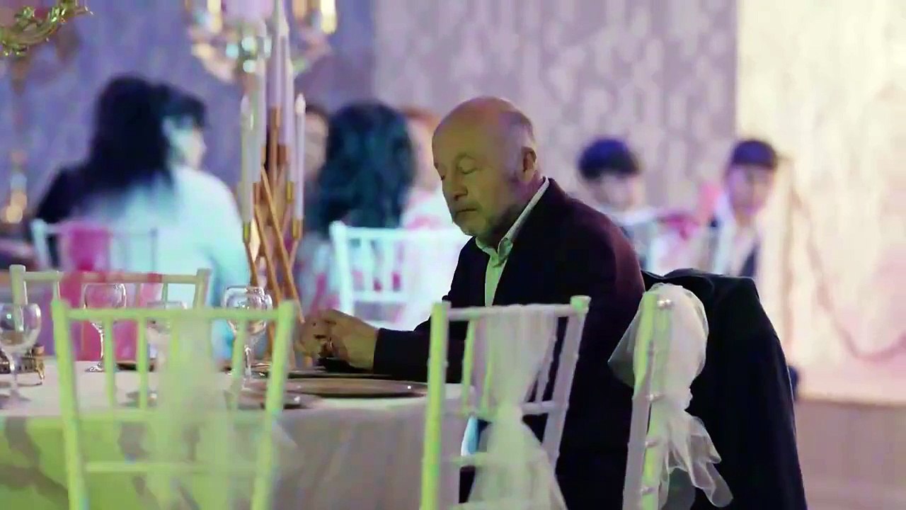 مسلسل غدار الحلقة 40 مدبلجة