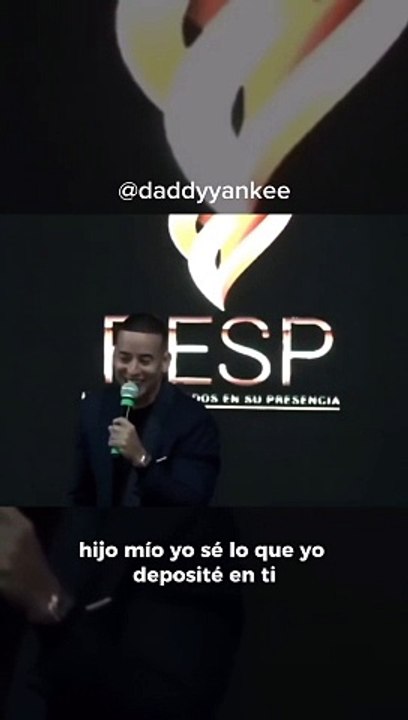 ¡Por primera vez Daddy Yankee predica en una iglesia!