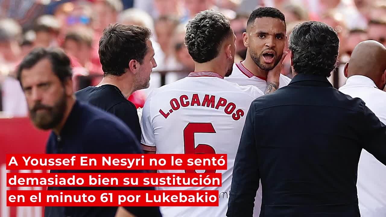 En Nesyri se encara con Quique en el banquillo
