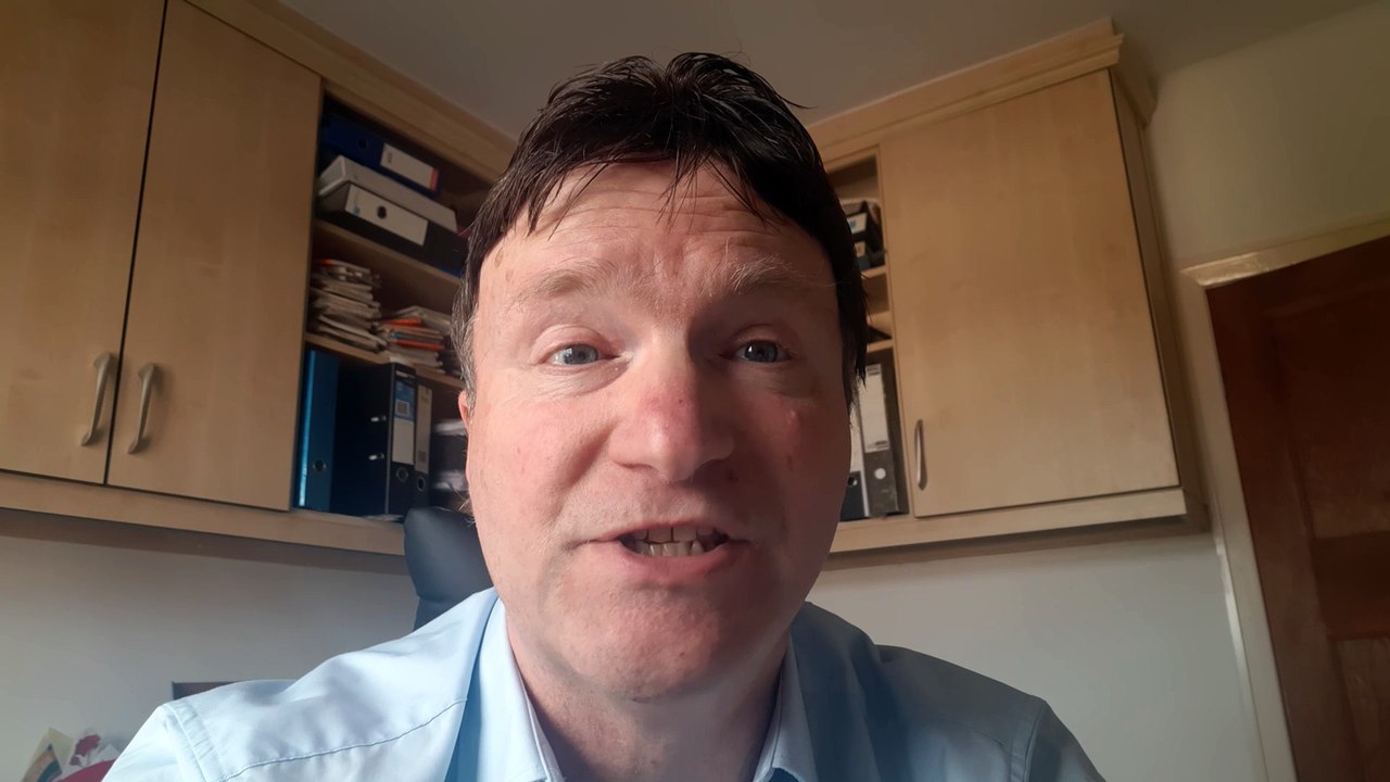 Hundreds of jobs at risk as Ted Baker set to call in administrators