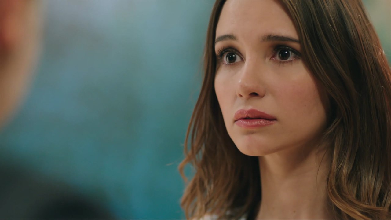 En El Corazón De La Ciudad Capitulo 4 (Audio Español) - Bu Şehir Arkandan Gelecek