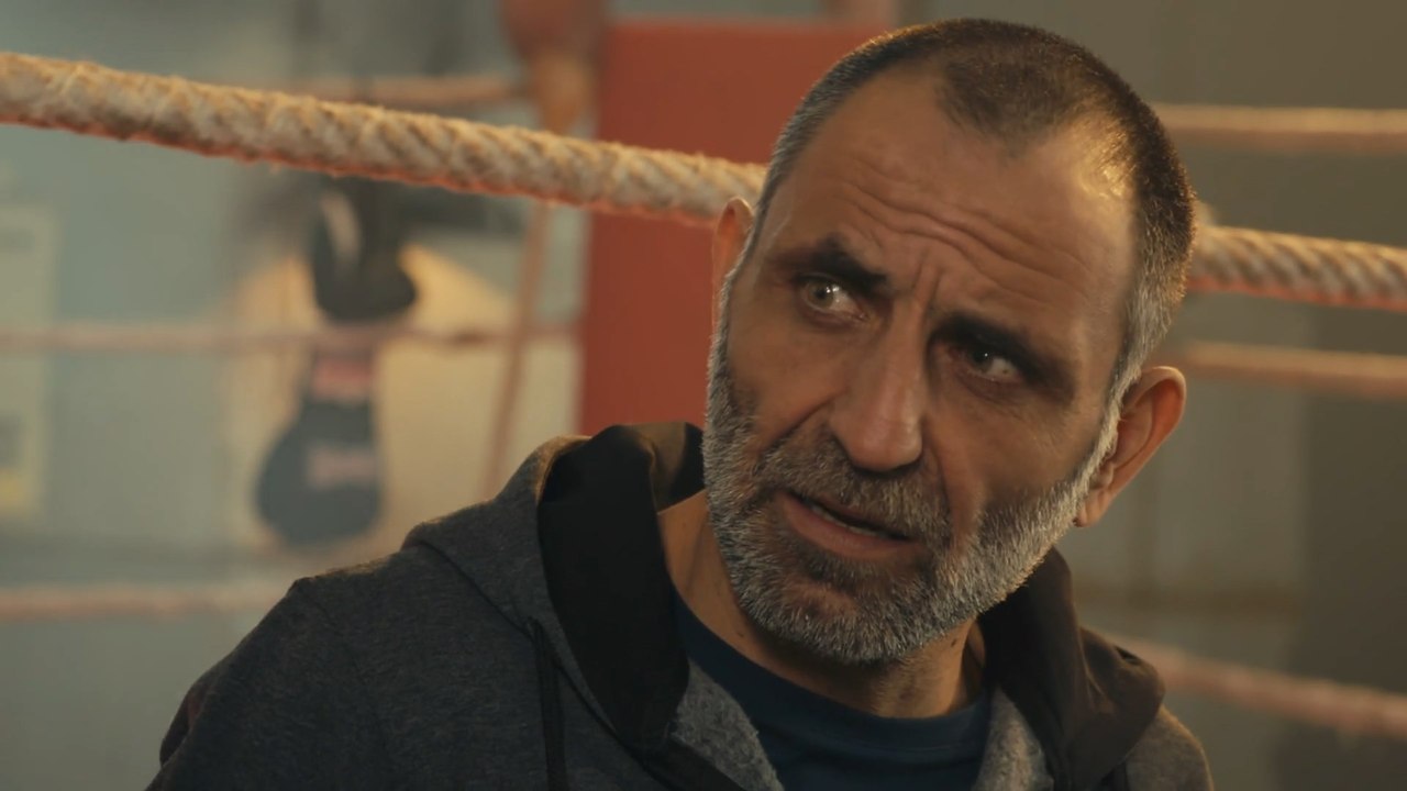 En El Corazón De La Ciudad Capitulo 19 (Audio Español) - Bu Şehir Arkandan Gelecek