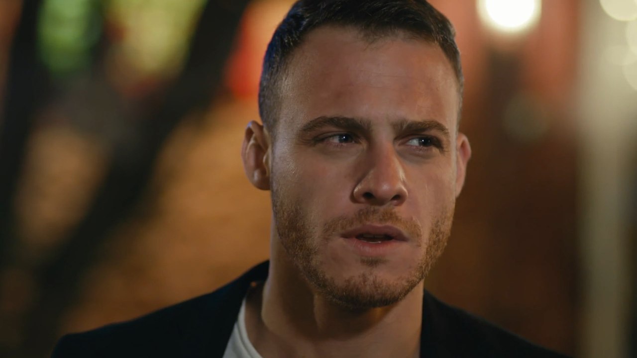 En El Corazón De La Ciudad Capitulo 45 (Audio Español) - Bu Şehir Arkandan Gelecek