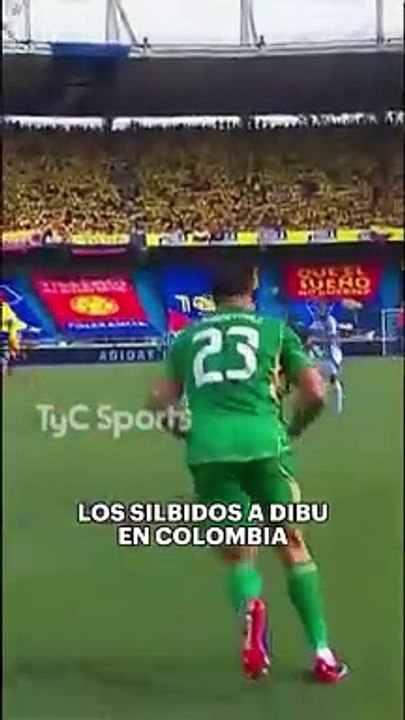 Silbidos para el Dibu Martínez