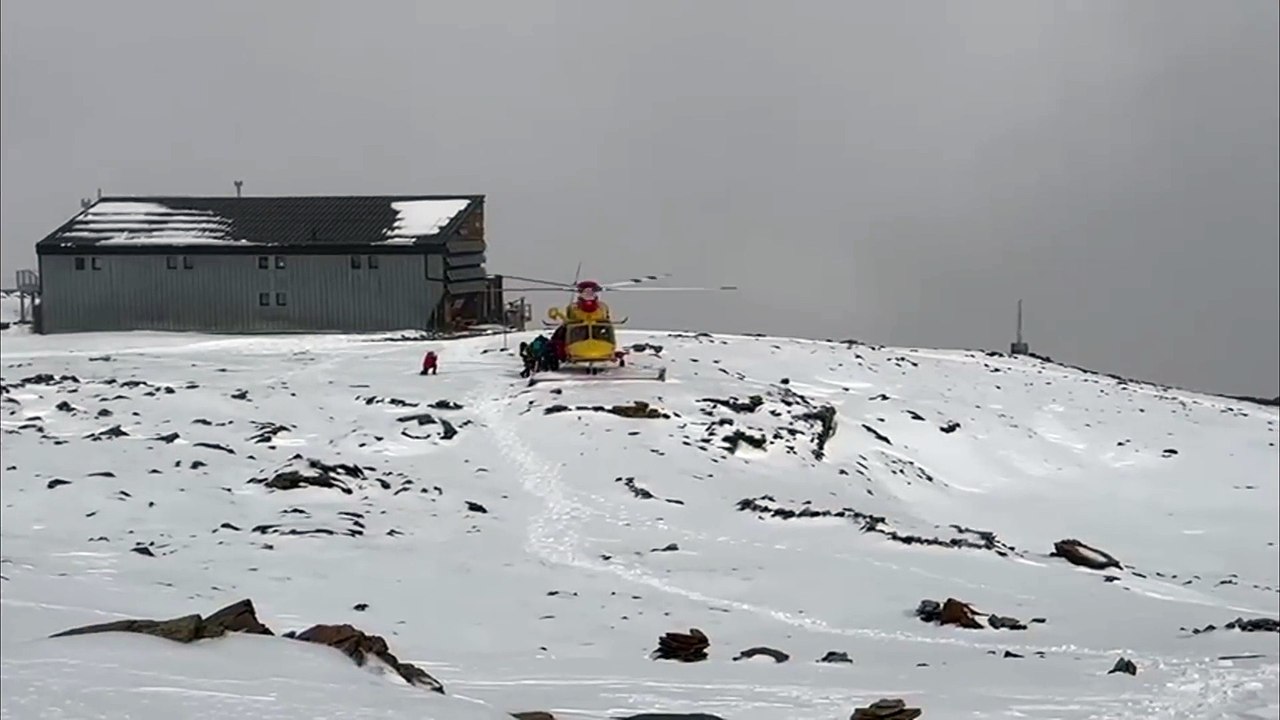 Valanga sul Castore (Monte Rosa), l'elicottero parte con i feriti