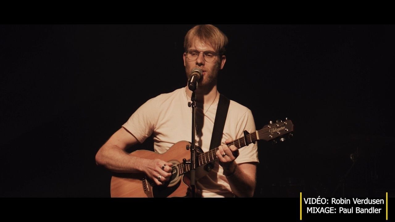 Corentin, un Gembloutois à The Voice France, chez Zazie