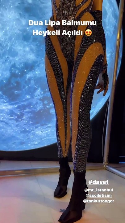 Dua Lipa, İstanbul'u salladı