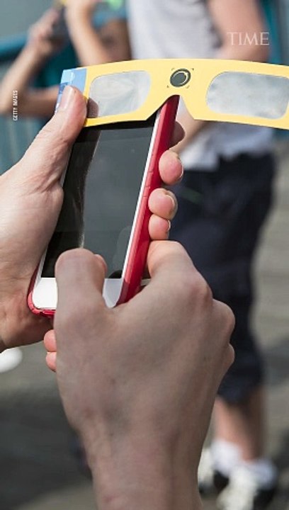 How to Use Your Smartphone to Take Photos of the Solar Eclipse