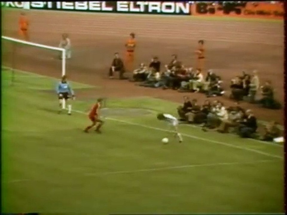 BAYERN.MUNICH  -  MONCHENGLADBACH  -  1977  - SAISON  1976/1977  -