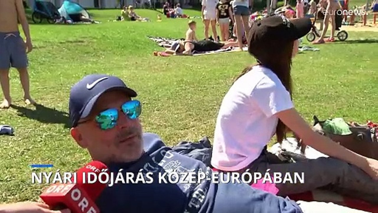Nyári időjárás van Közép-Európában, néhányan már a Balatonba is bemerészkedtek