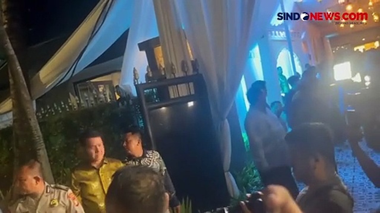 Prabowo Hadiri Open House Airlangga Hartarto, Sebut Akan Keliling-Keliling