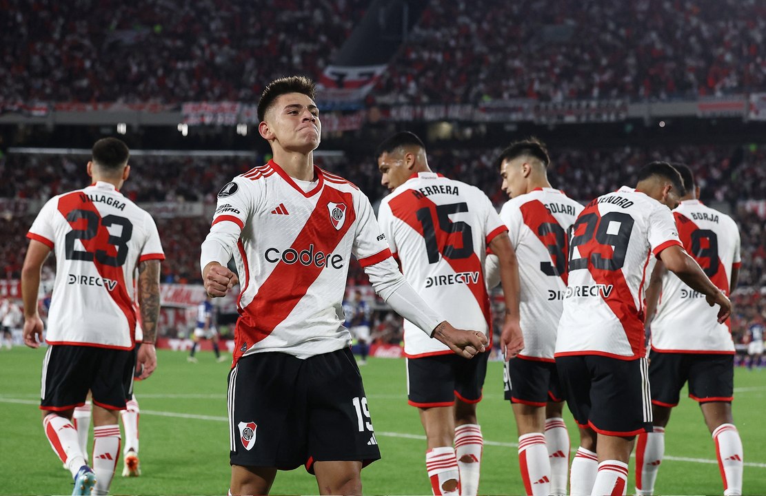 AR OOV RIVER & QUITO-BOTAFOGO & PALMEIRAS-LIV  120424