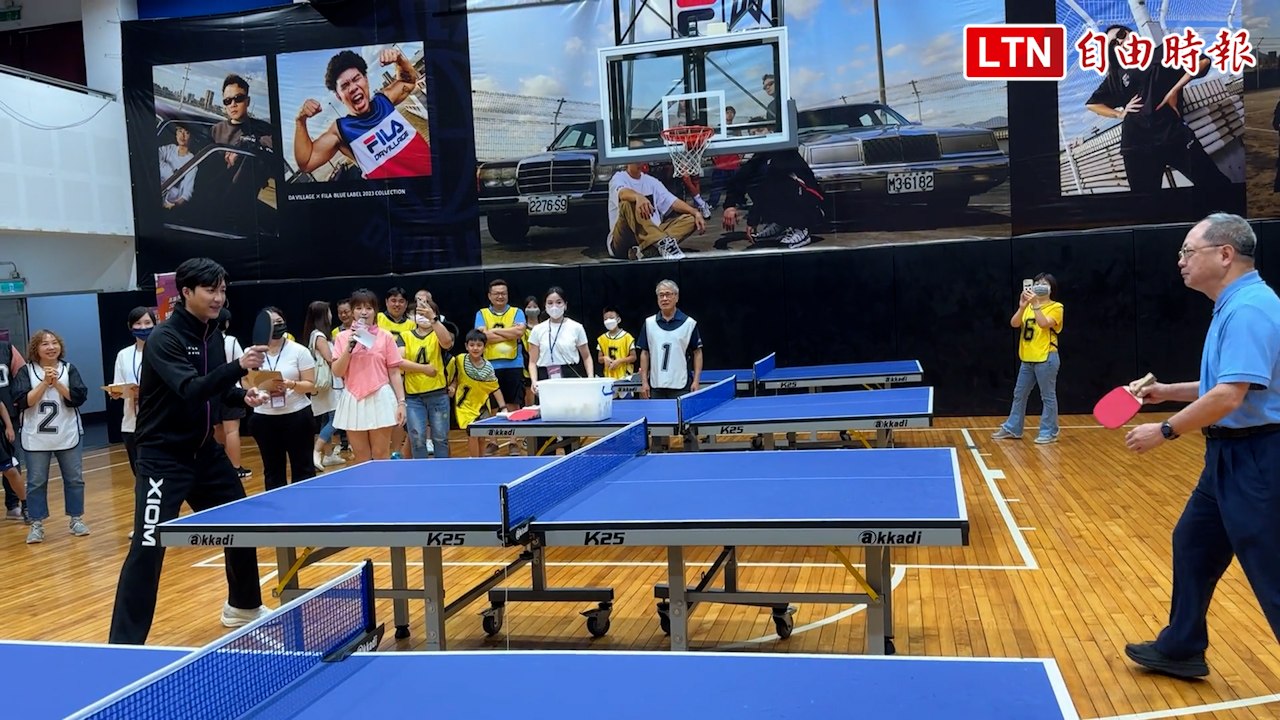 江宏傑重返高雄持球拍 教血友病友打桌球