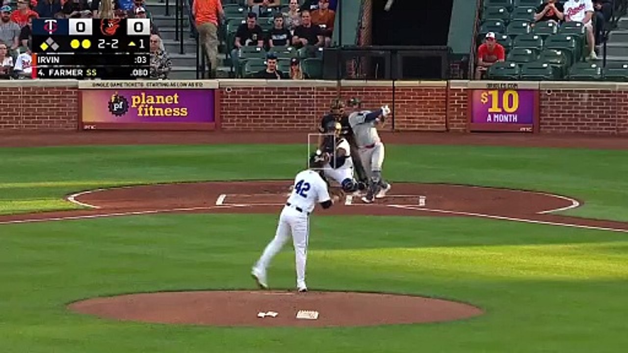 ¡Gran atrapada de Cedric Mullins!