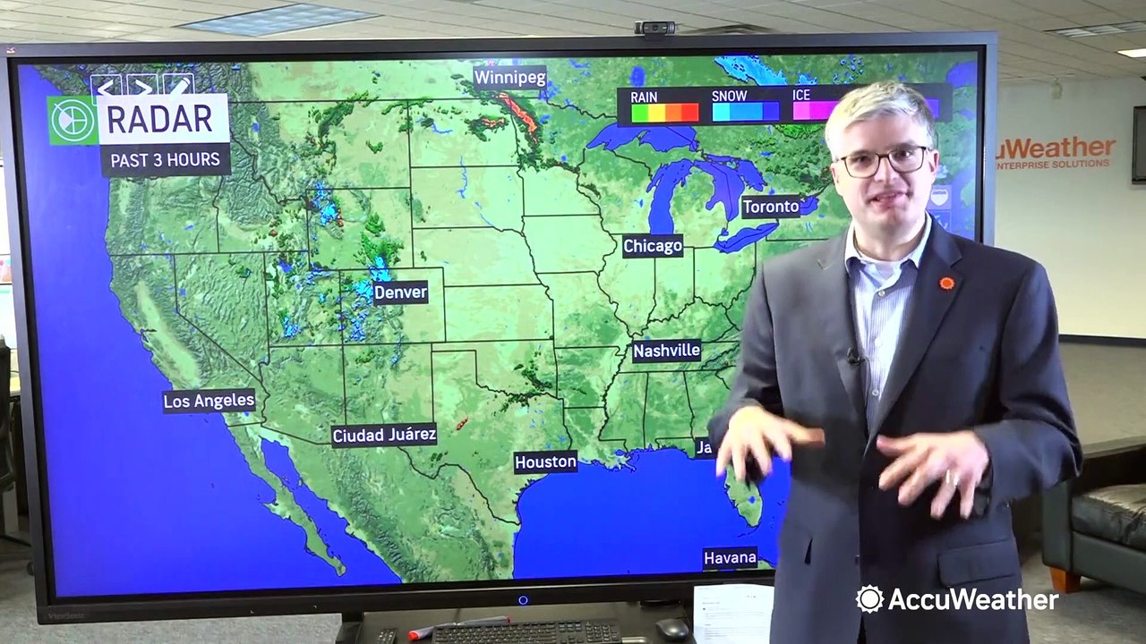 Risk for severe storms arrives in the Plains