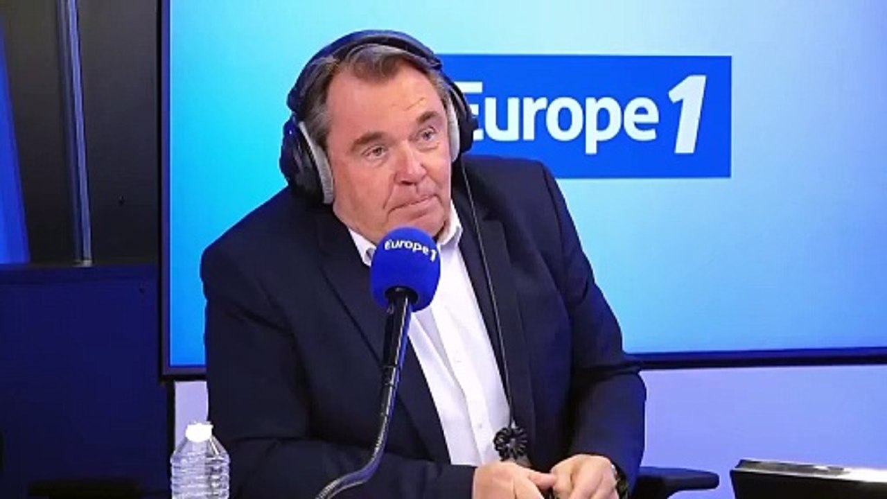 Julien Courbet piège Pascal Praud dans "Pascal Praud et vous" sur Europe 1