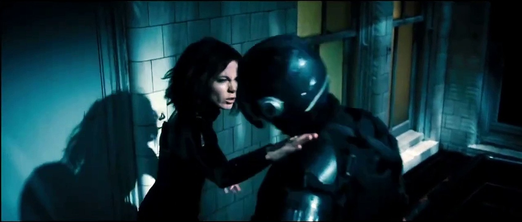 Inframundo: El Despertar - Pelea