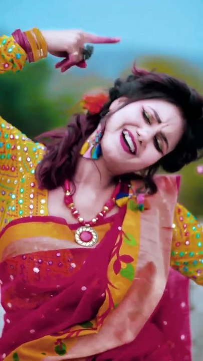 Gulabi Sadi Song | Gulabi Sadi Ani Lali Lal Lal Marathi Song Dance #gulabisadi #ubirungia