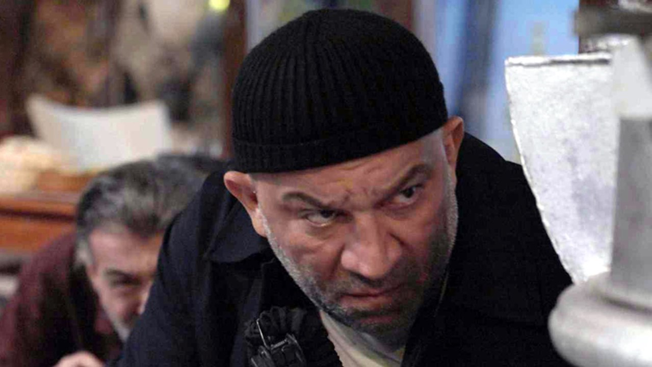 Arka Sokaklar'da Mesut Komiser'li ilk tanıtım