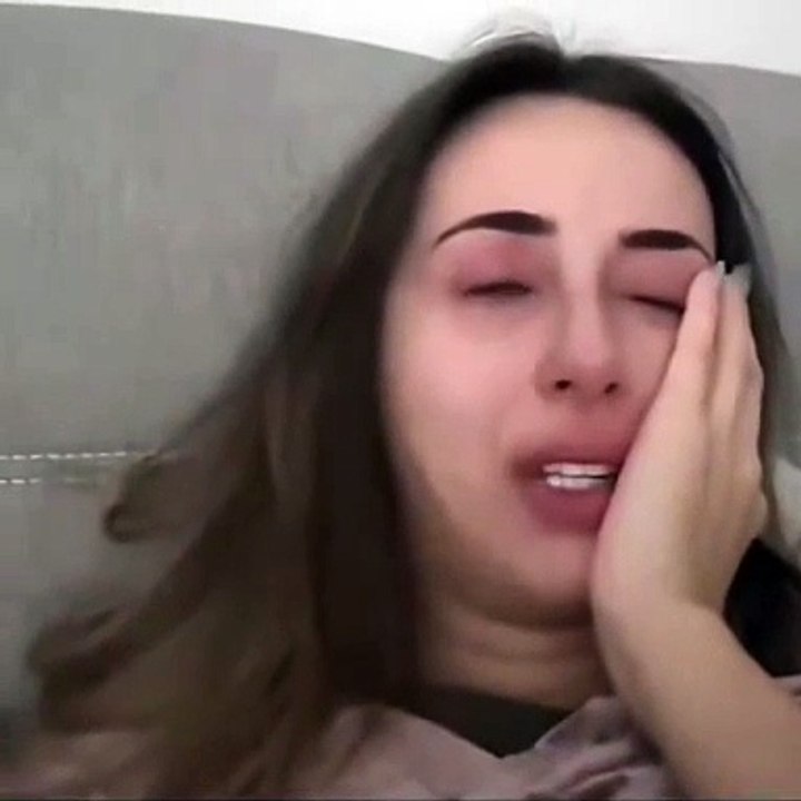 "Je suis encore pauvre" : cette créatrice de contenus sur M*m fond en larmes suite à un contrôle fiscal