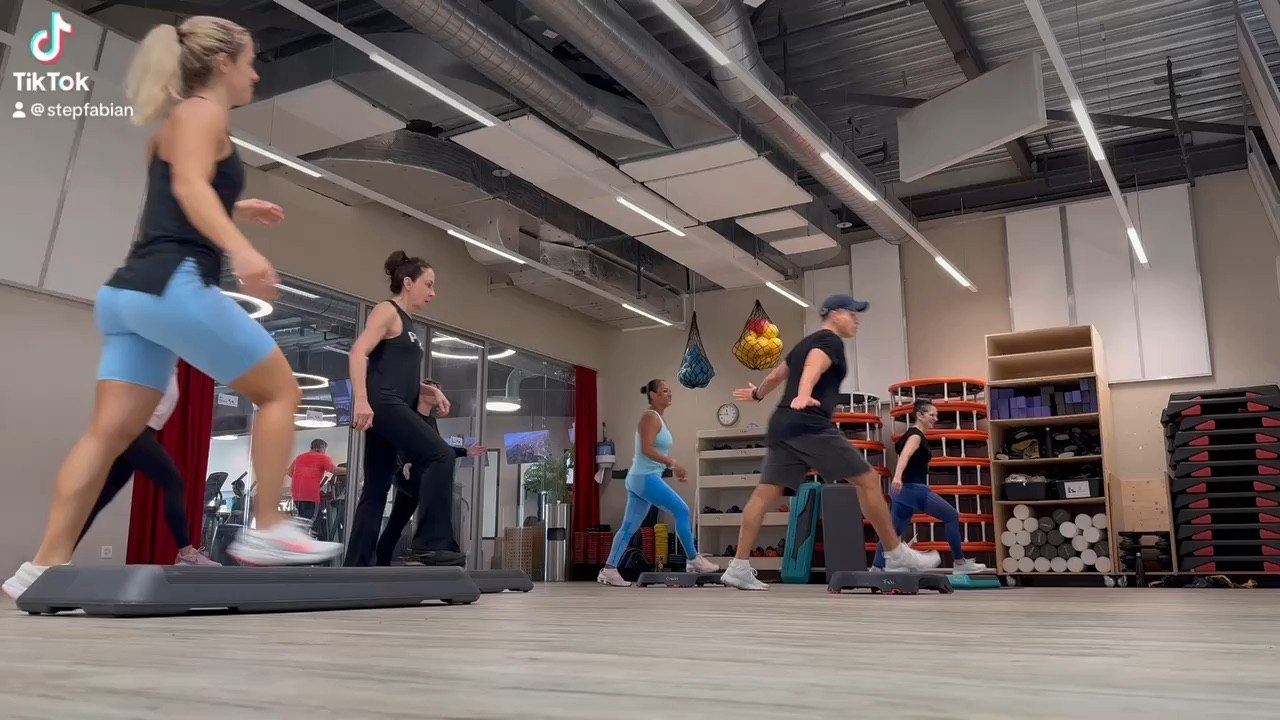 Step by Step Fabian Kühn