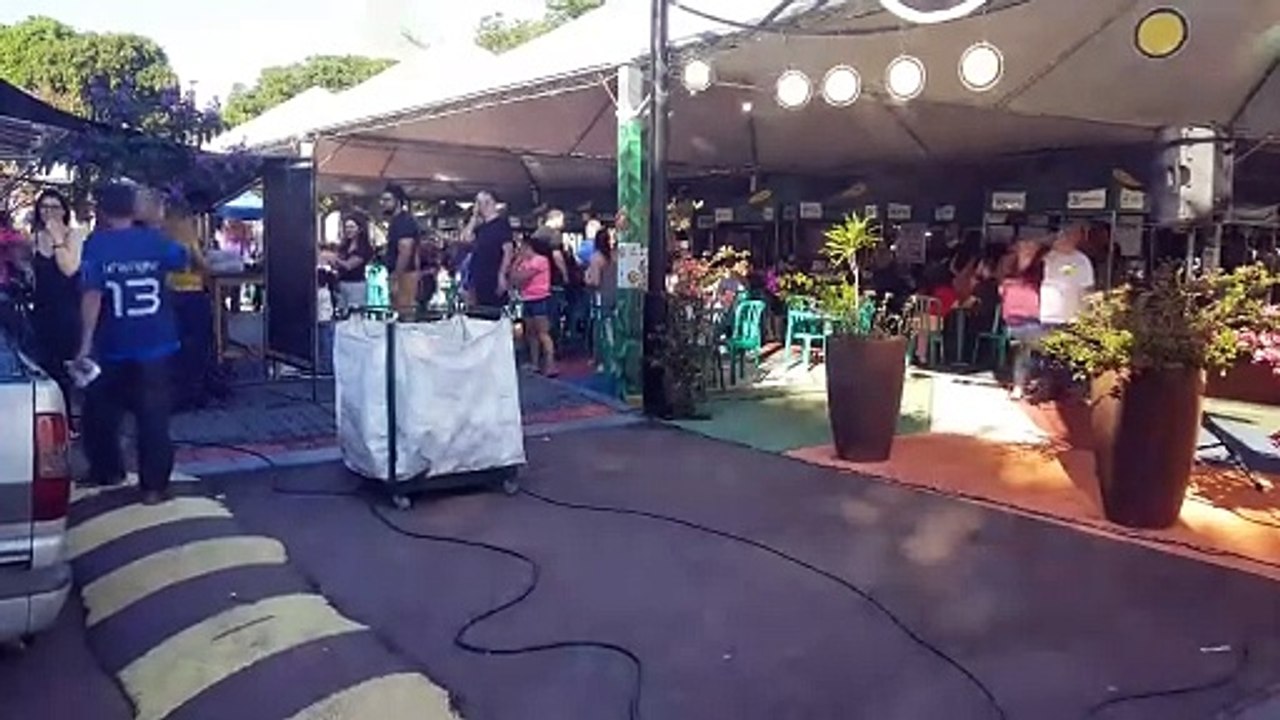 Café da manhã e compras: a combinação perfeita na Feira do Teatro de Cascavel