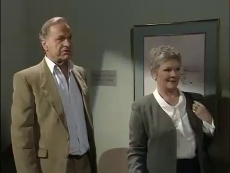 As Time Goes By S3/E10 'Problems, Problems'  Geoffrey Palmer • Judi Dench • Joan Sims