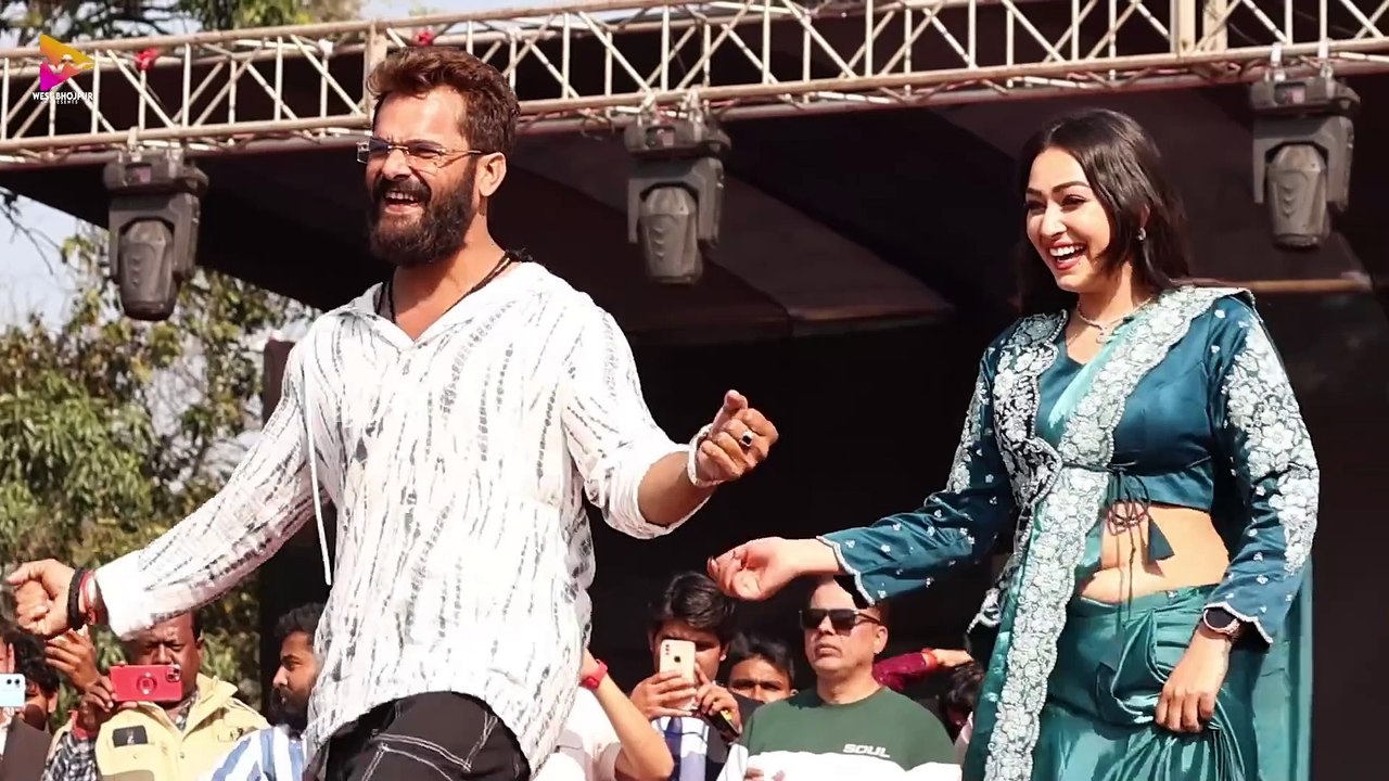 Khesari Lal Yadav & Sapna Chauhan Stage Song Umaashankar sinh ka ghar uda diya gaya