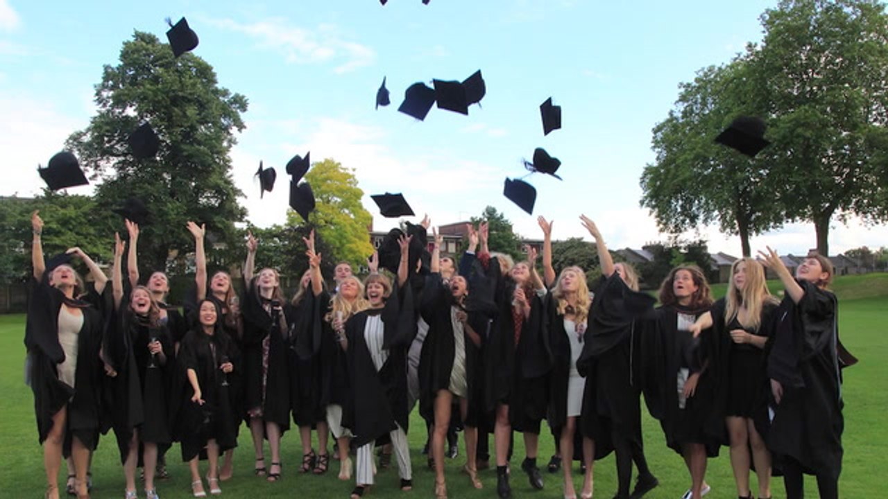 Universities warn of fall in number of international student applications