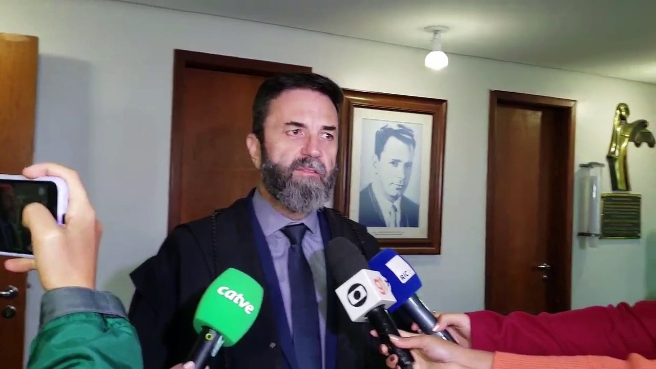 Pão de mel envenenado: Júri é cancelado por questões técnicas, diz defesa do acusado