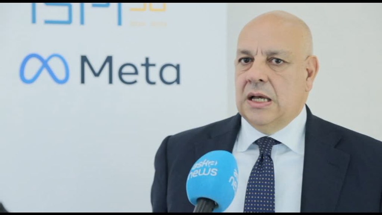 AI, Ditta (ISP):  vantaggi competitivi da modello open source