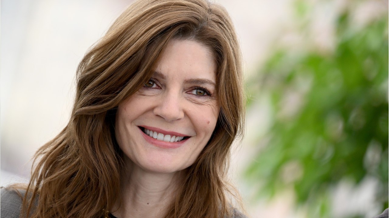 GALA VIDEO - Chiara Mastroianni influencée par sa mère Catherine Deneuve ? “Elle ne m’a jamais coachée”