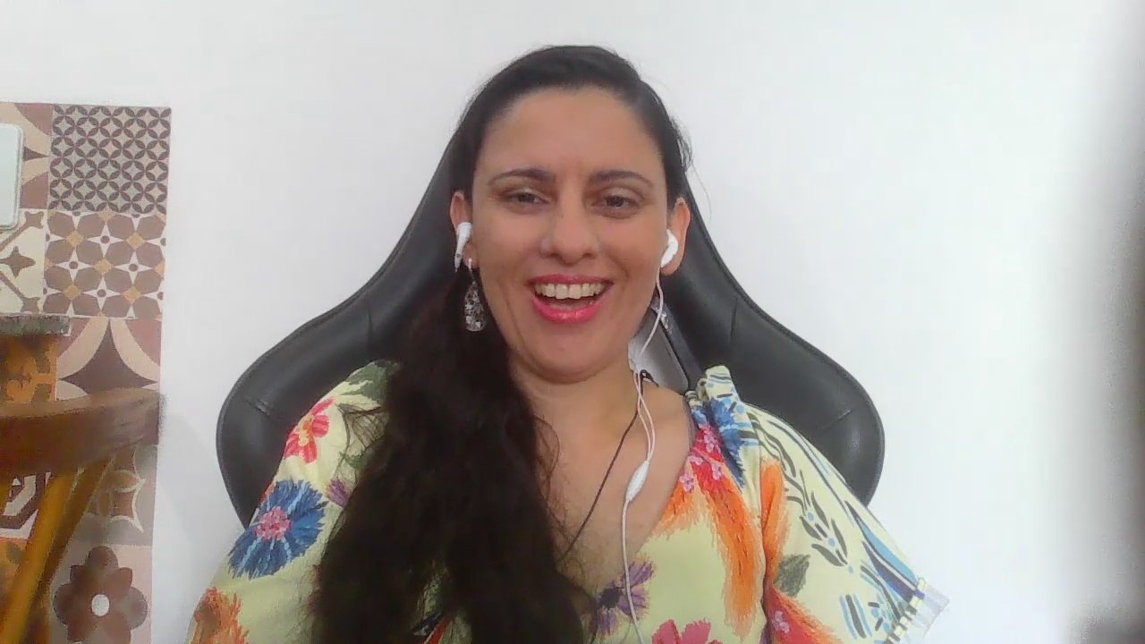 Psicanalista Vívian Almeida