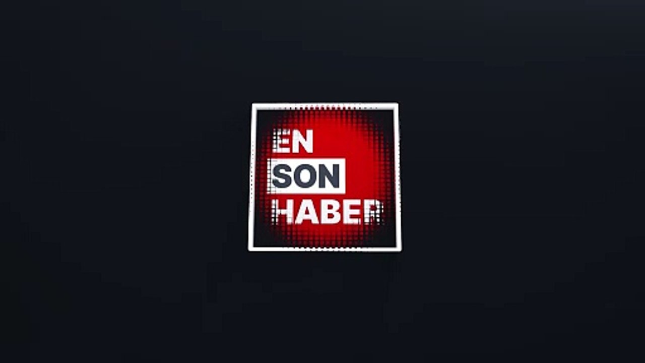 Galatasaray taraftarından Mert Hakan Yandaş pankartı!