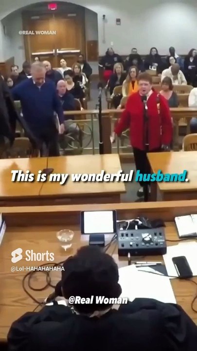 Happy married couple in court. HAHAHAHA