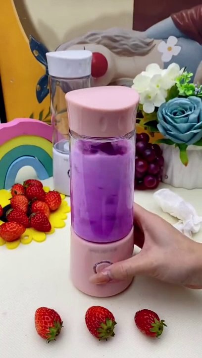 USB rechargeable 4 Blades Portable Juicer Blender | Mini travel juicer blender