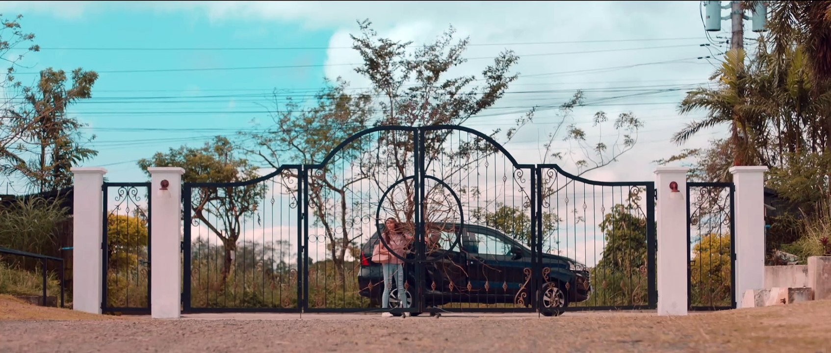 The Housemaid Trailer Unveiled: A Thrilling New Release 🎬