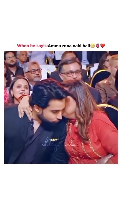 Bilal Abbas New Video With Mother