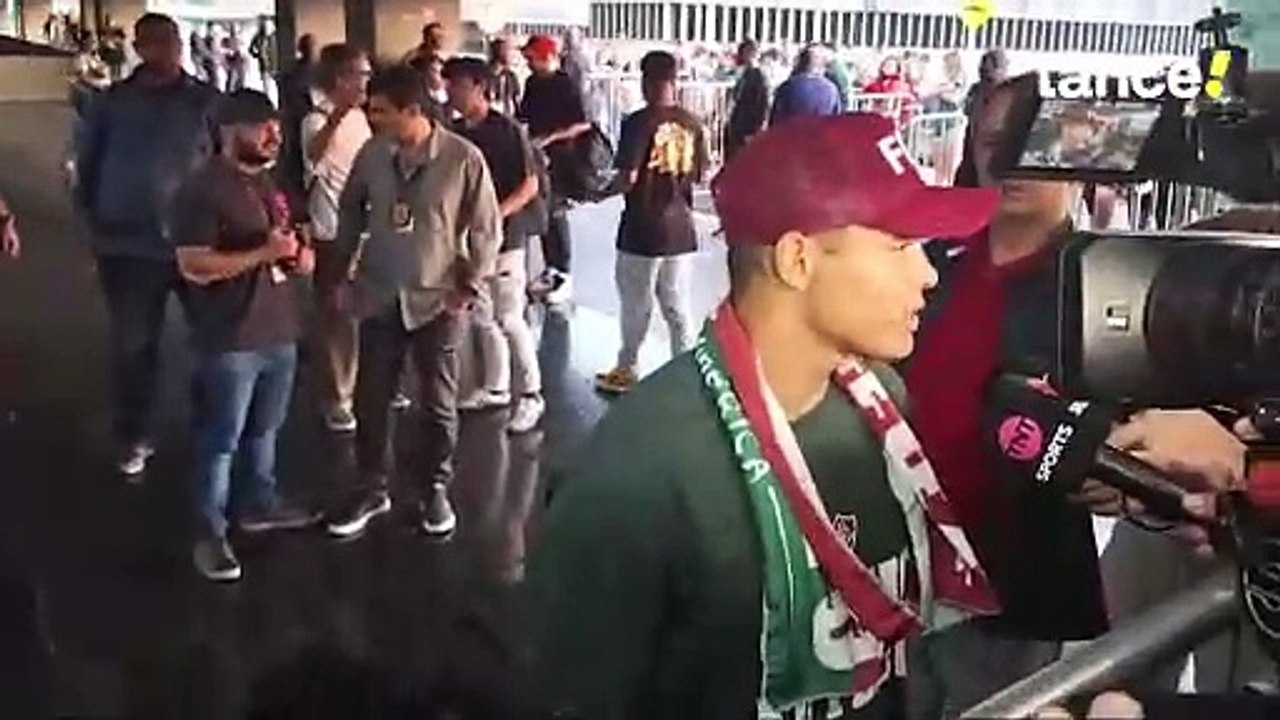 Thiago Silva fala com o jornalistas