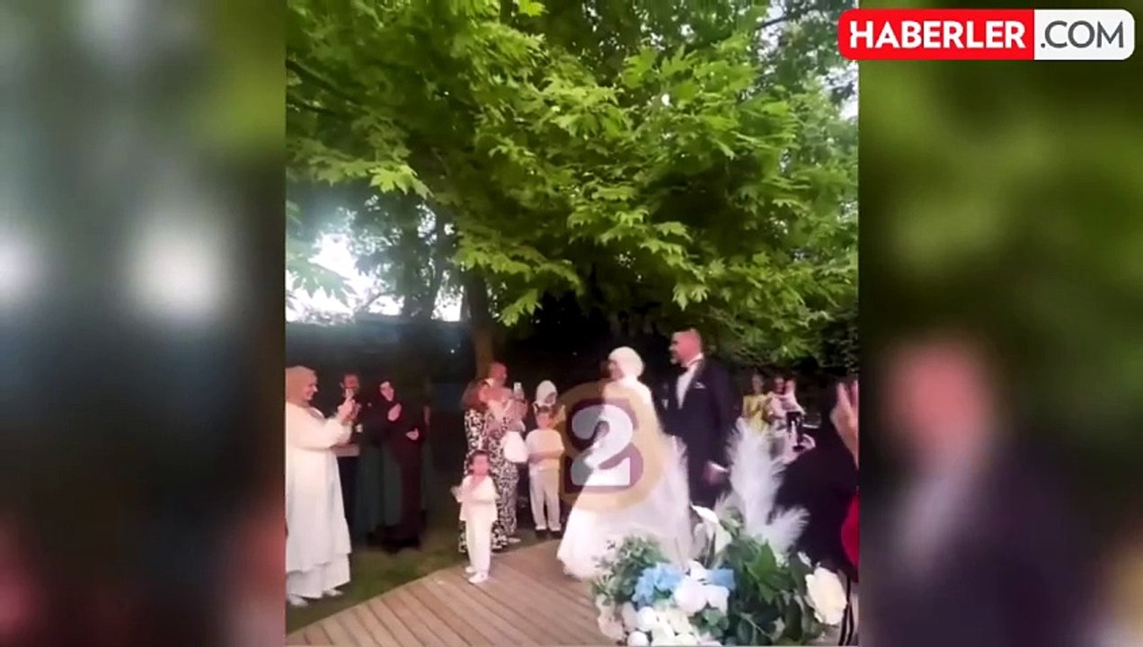 Gamze Özçelik'ten sürpriz evlilik! Reshad Strik ile nikah masasına oturdu